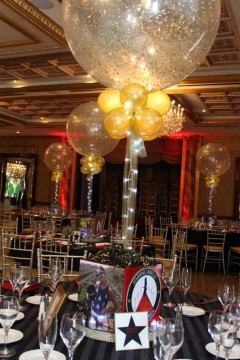 Red Carpet Themed Photo Cube with Gold Sparkle Balloons & Lights