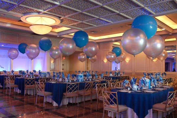 Video Game Themed Bat Mitzvah with Photo Cube & 3' Balloon Centerpieces