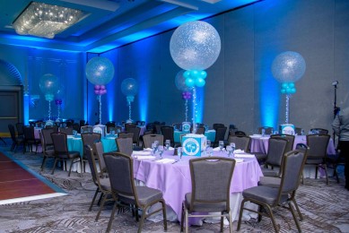 Beach Themed Photo Cube Centerpieces with LED Sparkle Balloons & Uplighting at Park Ridge Marriott