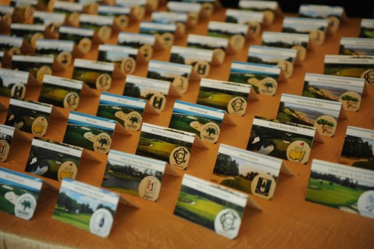 Golf Themed Place Cards with Golf Course Logos & Images