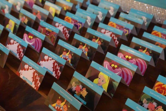 Alice in Wonderland Place Cards with Character Images