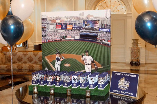 Yankees Seating Card Display with Blowup Stadium & Ticket Place Cards