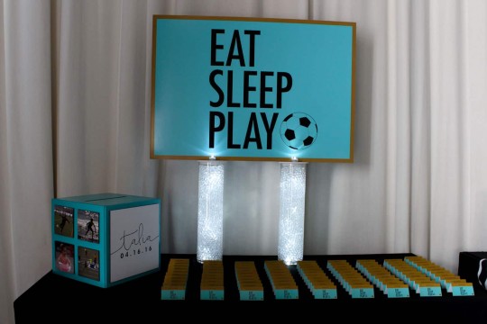 Custom Logo Seating Card Display with LED Cylinders