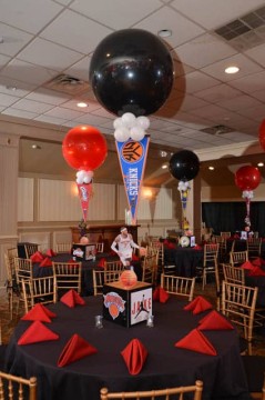 Basketball Themed Bar Mitzvah Centerpiece with Alternating Balloons & Floating Team Pennants