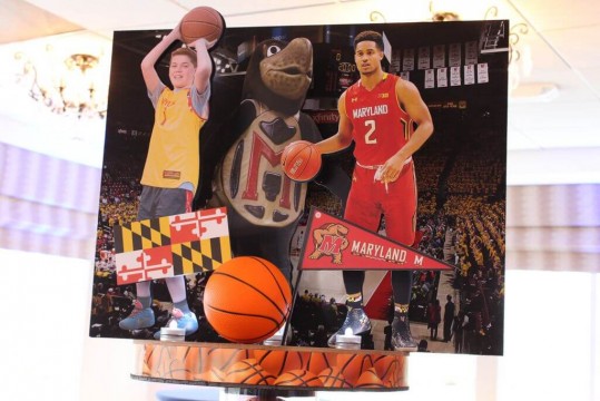 Basketball Diorama Centerpiece with Stadium Background and Cutout Figures