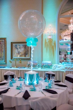 Tiffany Box Centerpiece with Sparkle Balloons & Lights